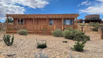 Cottage C (full kitchen/washer-dryer) | Exterior