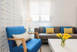 Appartement Luxe, 3 chambres, accessible aux personnes à mobilité réduite | Salle de séjour