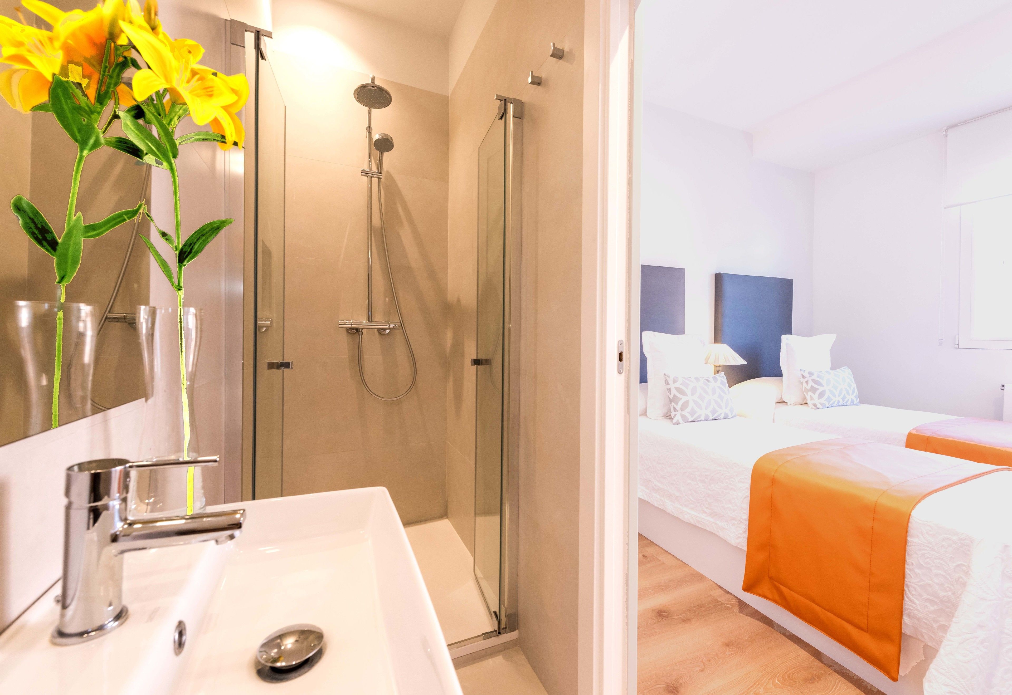 Deluxe Apartment, 3 Bedrooms, Accessible, Kitchen | 3 bedrooms, Egyptian cotton sheets, premium bedding, down comforters