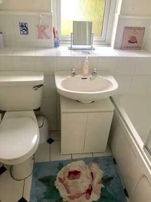 Apartment, 2 Bedrooms, Accessible | Bathroom