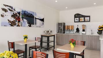Free daily continental breakfast