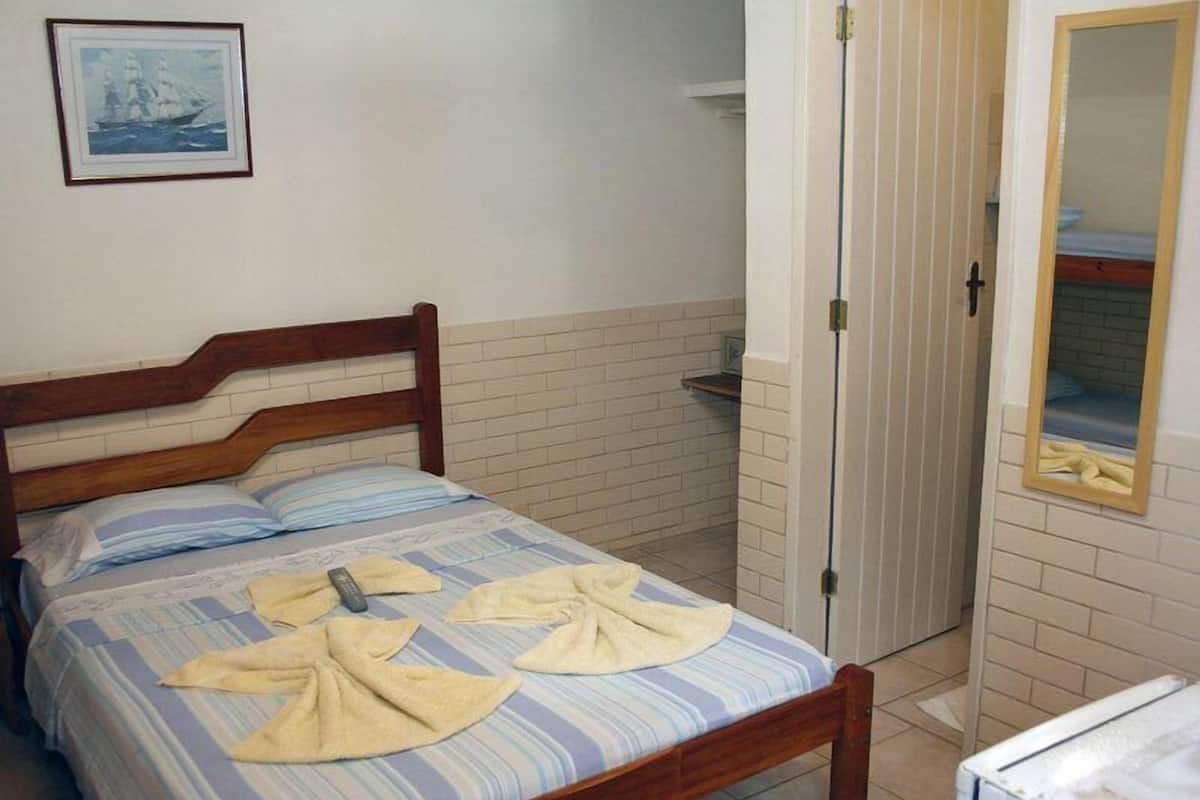 Double Room | In-room safe, WiFi (free)