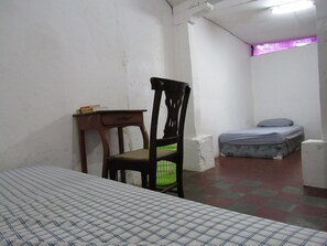 House, 3 Bedrooms, Kitchen