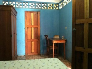 House, 3 Bedrooms, Kitchen