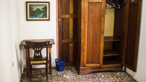 Casa, 3 habitaciones, cocina | Servicio de la habitación