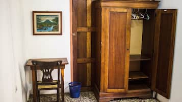 House, 3 Bedrooms, Kitchen | Room amenity