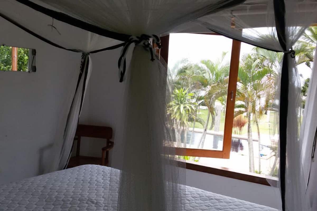Casa 8.1 | Ropa de cama de alta calidad y wifi gratis