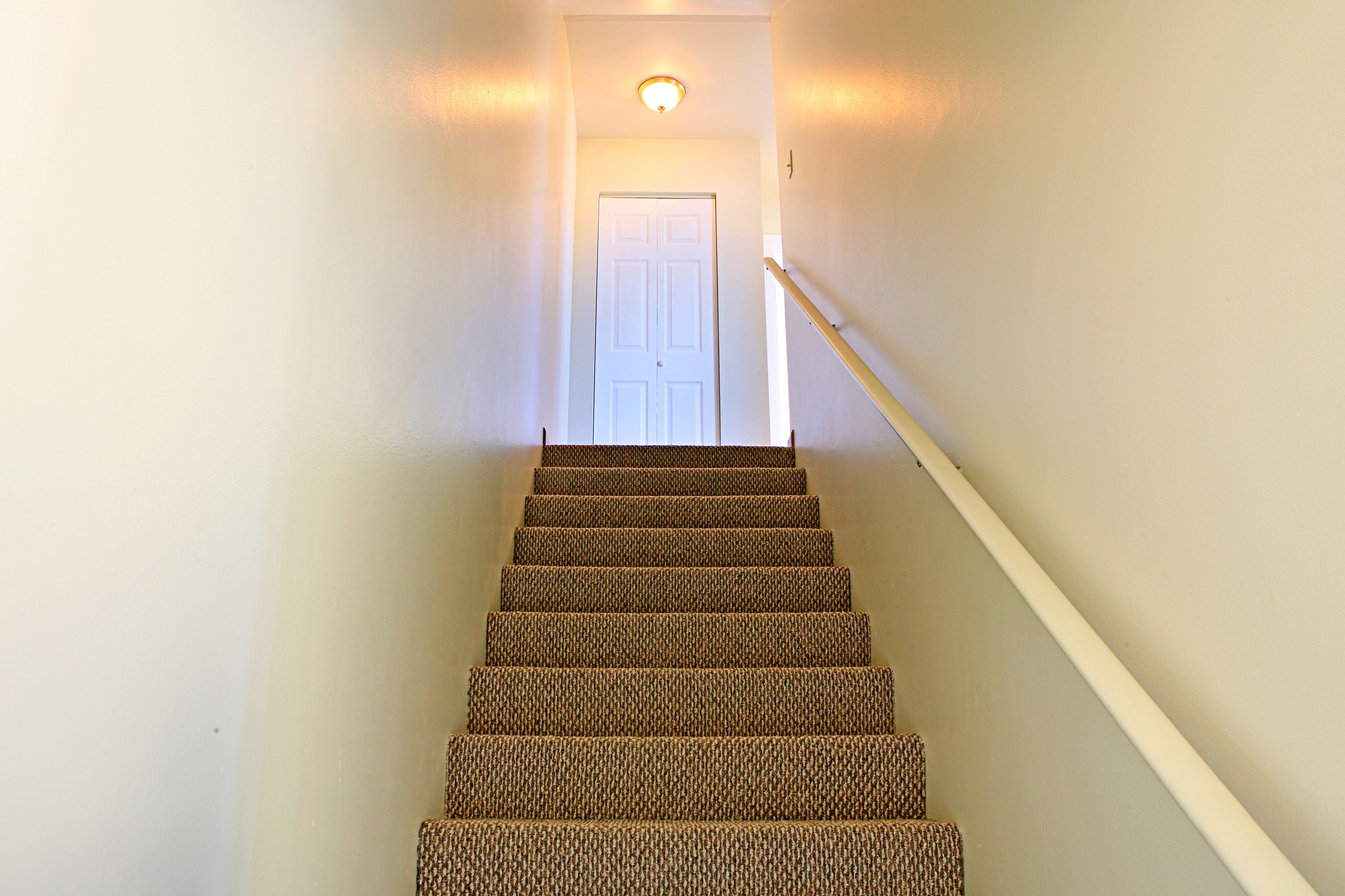 Condo, 2 Bedrooms, Kitchen, Beach View | Staircase