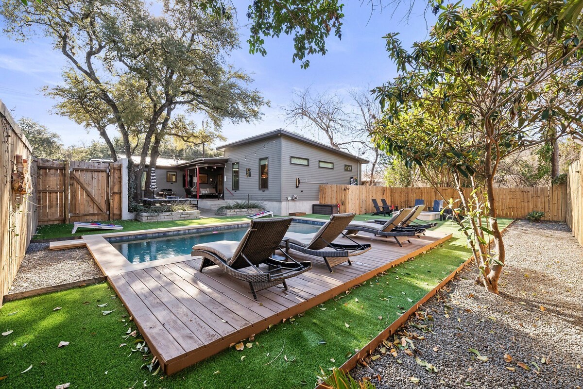Photo 33 of SocoVilla: Downtown/Pool/Golf Green/FirePit/18 Beds