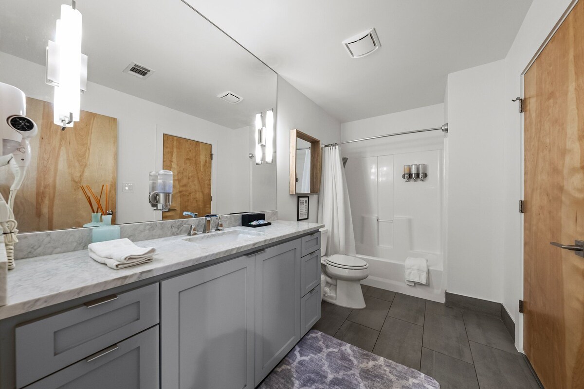 Photo 26 of SocoVilla: Downtown/Pool/Golf Green/FirePit/18 Beds