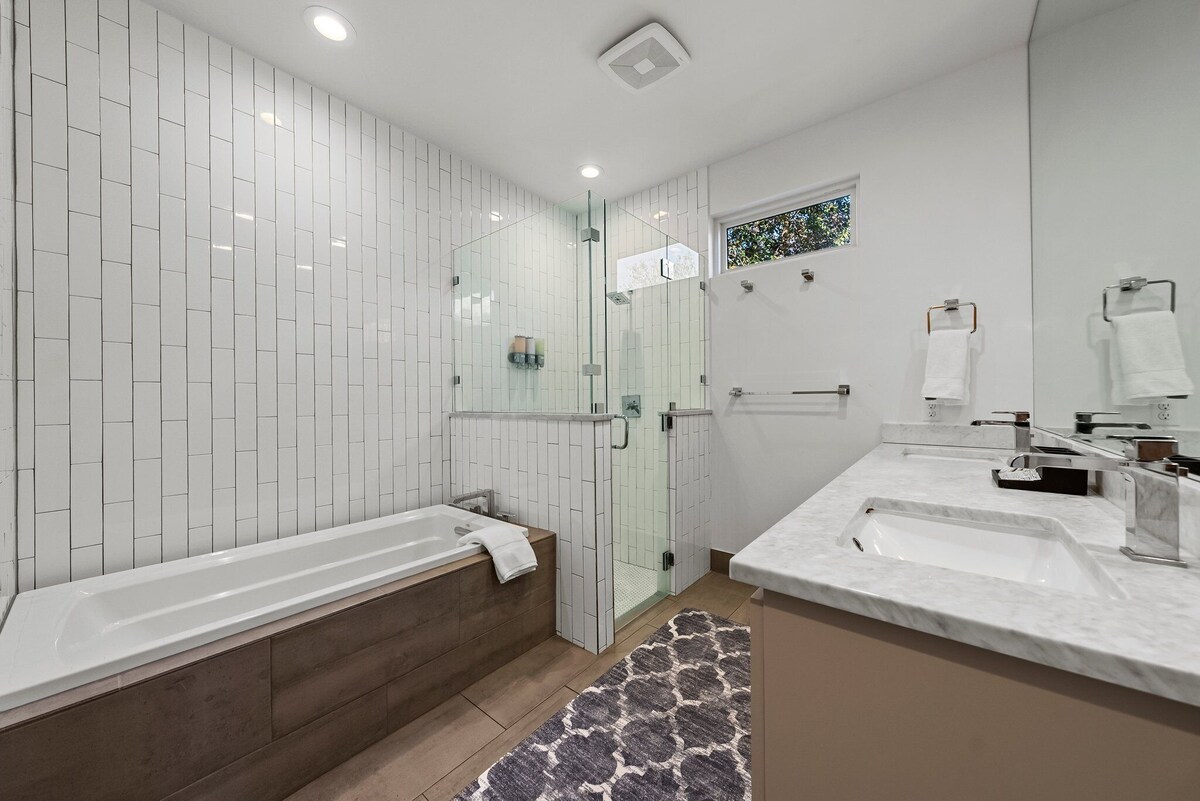 Photo 24 of SocoVilla: Downtown/Pool/Golf Green/FirePit/18 Beds