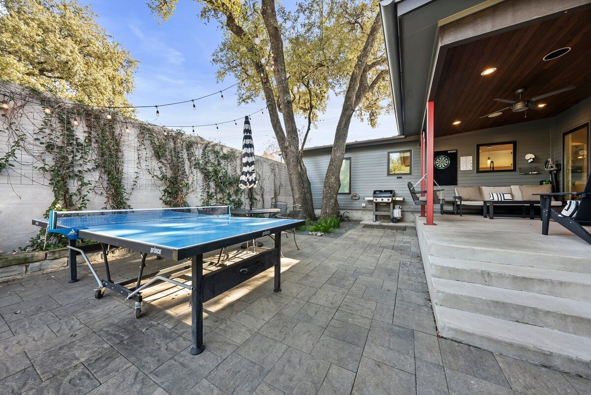 Photo 8 of SocoVilla: Downtown/Pool/Golf Green/FirePit/18 Beds