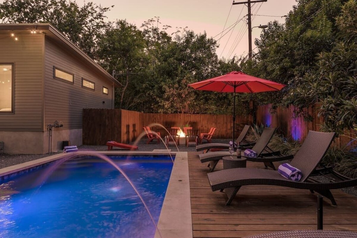 Photo 31 of SocoVilla: Downtown/Pool/Golf Green/FirePit/18 Beds