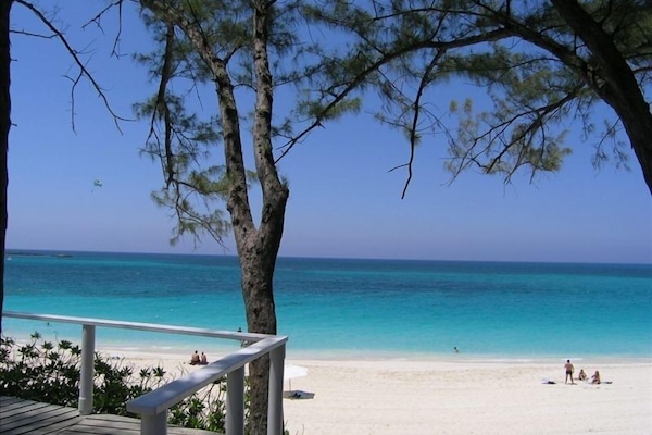A la platja, gandules de platja i tovalloles de platja