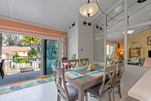 Dining - Paradise Island 9A-Sunrise Beach Club-Beachfront-Safe Haven Villa Del Mar (Paradise Island)