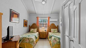 2 bedrooms, premium bedding, in-room safe, desk