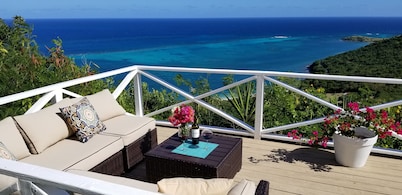 East End Overlook, 3 Acre Ridgetop Estate with Dual Shore Views