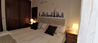 Penthouse with WiFi next to the train station