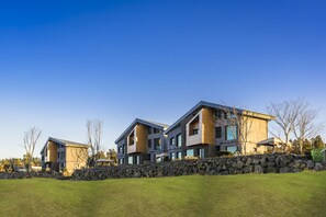 Front of property - The Jun Pension Jeju (Jeju City)