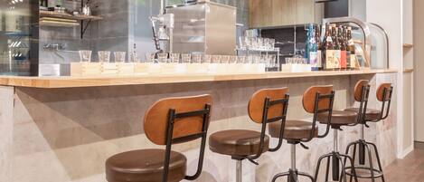 Bar (in der Unterkunft)