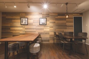 Restaurant - Hostel Enisia Namba (Osaka)