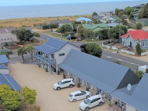 Exterior - Collingwood Park Motel (Collingwood)