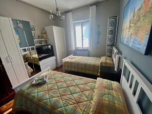 4 bedrooms, WiFi, bed sheets