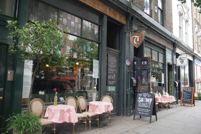 Charming Chelsea 2 Bed Pied a Terre - Beautiful Private Roof Terrace