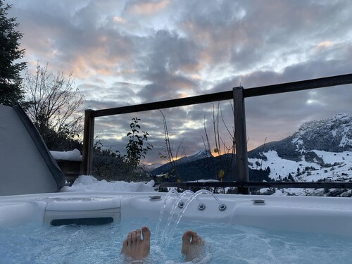 Perfect location! Superb Chalet 5 *, jacuzzi and spectacular view 