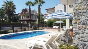 Pool - Calis Beach - Beautiful 4 bedroom villa with private pool and WiFi  (Fethiye)