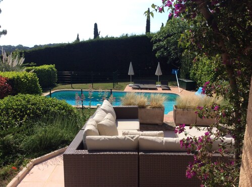 Villa avec Piscine dans un domaine privé à Valbonne - 