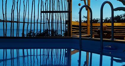 Le KREYOL LODGES vous présente sa SUITE KAYOU... vue mer et montagne