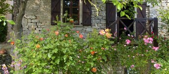 Liten studio för 2 i raviner i Aveyron