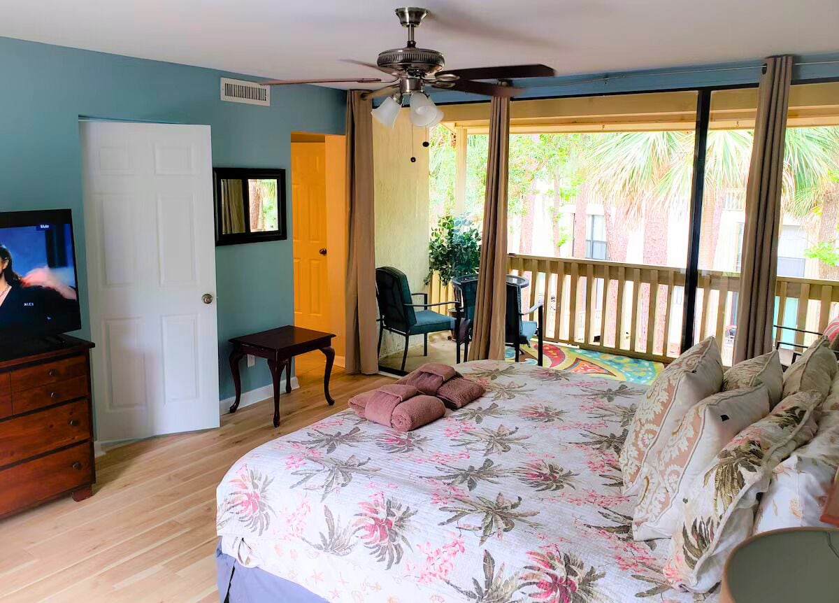 3 soveværelser, skrivebord, strygejern/strygebræt, weekendseng