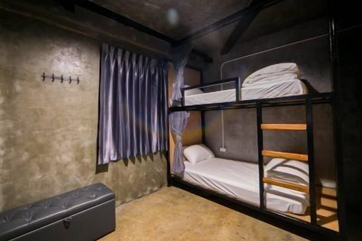 Standard Room | Iron/ironing board, free WiFi