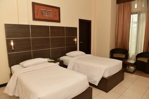 Business Double or Twin Room | Desk, WiFi