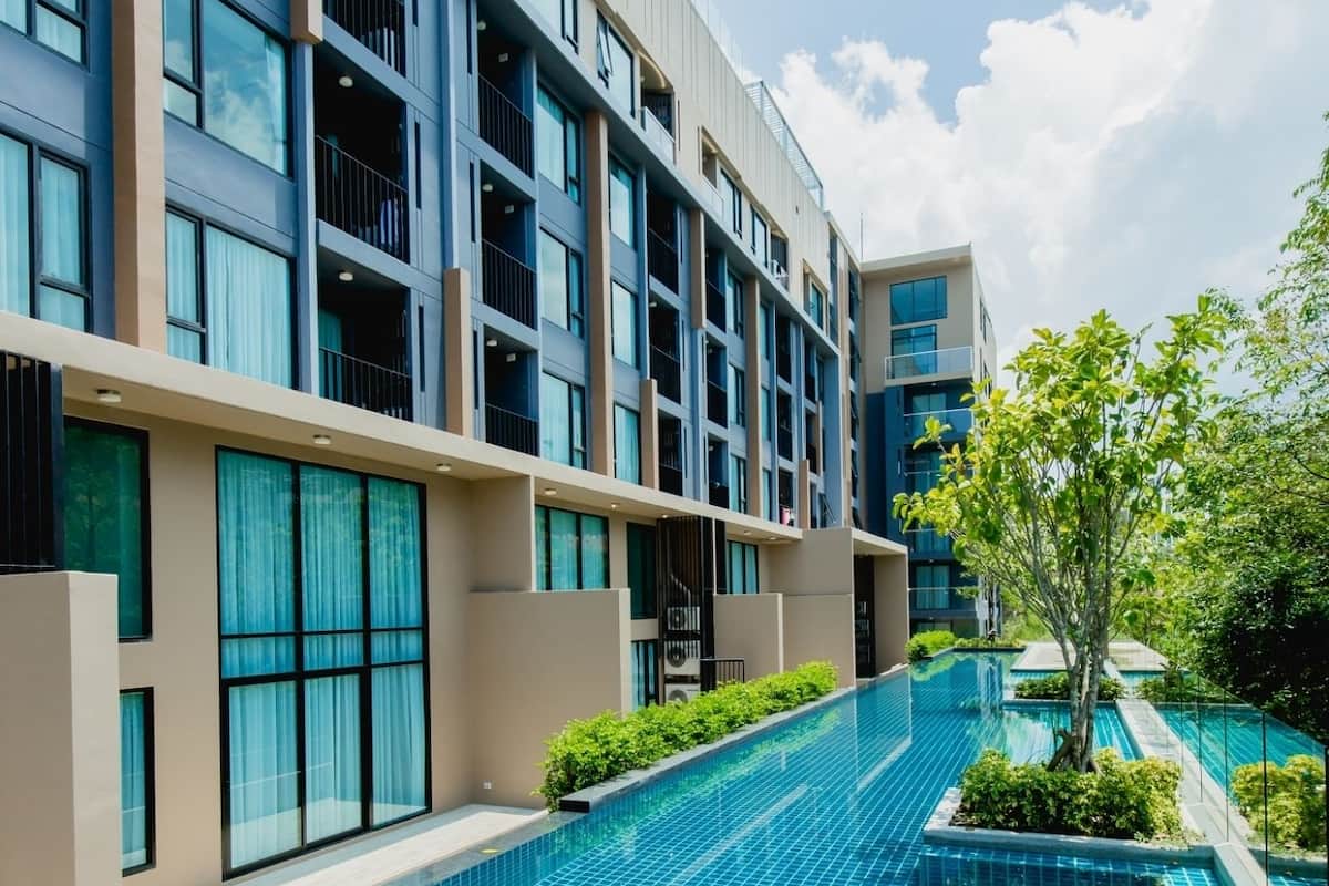 Pool Access | In-room safe, blackout drapes, iron/ironing board, rollaway beds