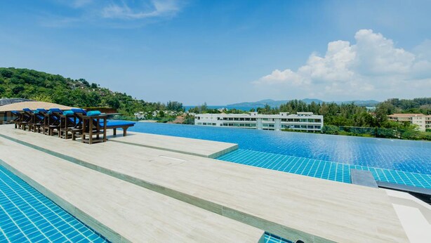 3 outdoor pools - The Aristo Resort (Choeng Thale)