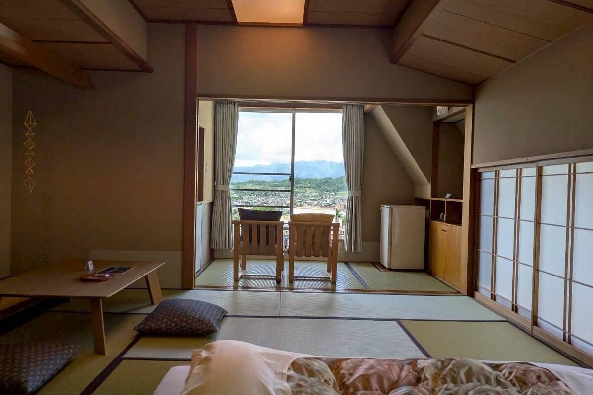 In-room safe, free WiFi