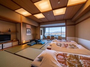 In-room safe, free WiFi - onsen hotel Omoto (Matsumoto)