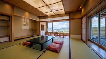 In-room safe, free WiFi