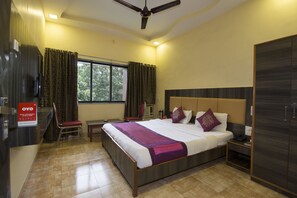 Standard Double or Twin Room, 1 Double Bed, Private Bathroom | Free WiFi - OYO Rooms 029 Khandala (Mawal)