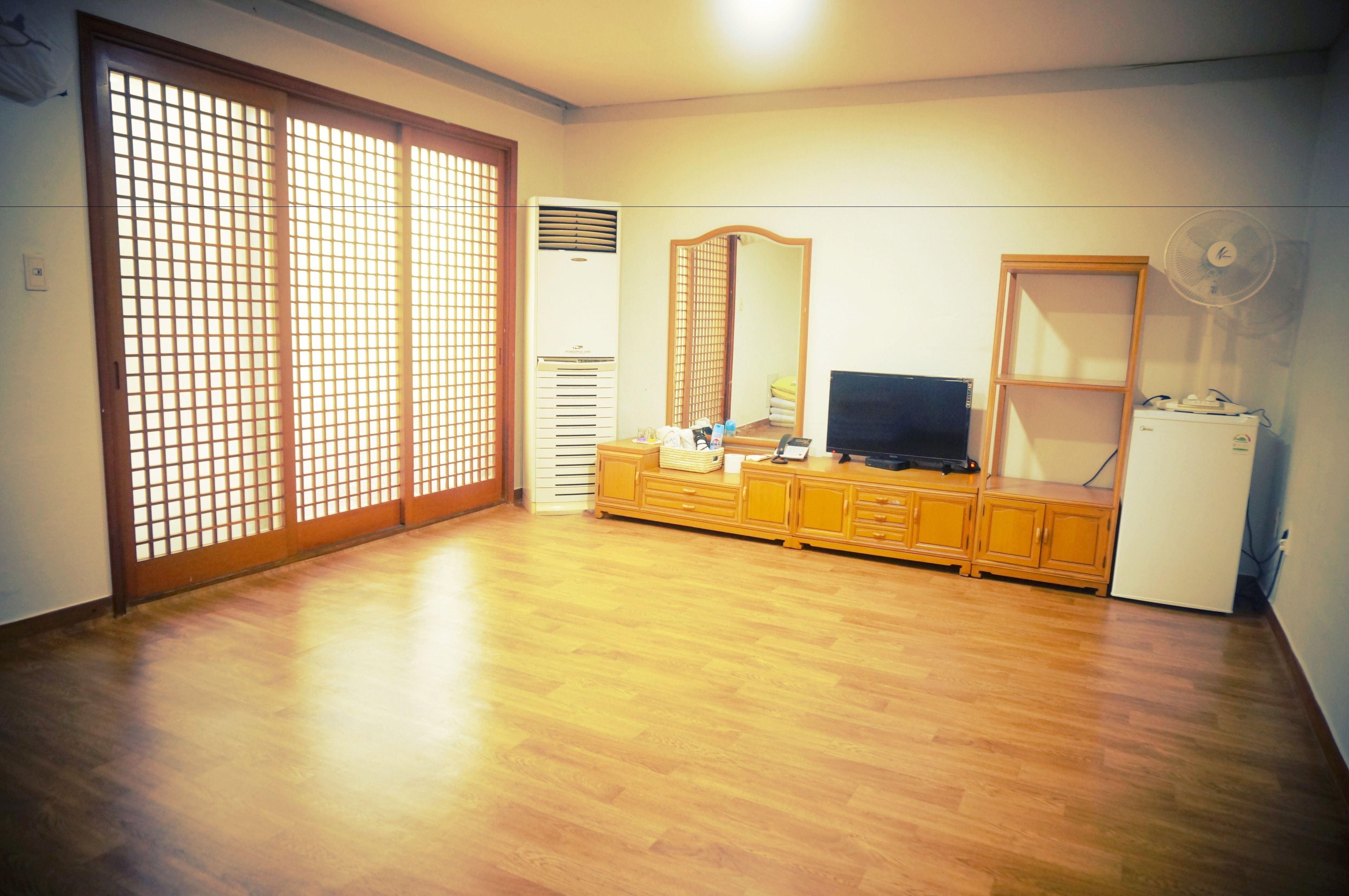 superior room (korean ondol) | room amenity