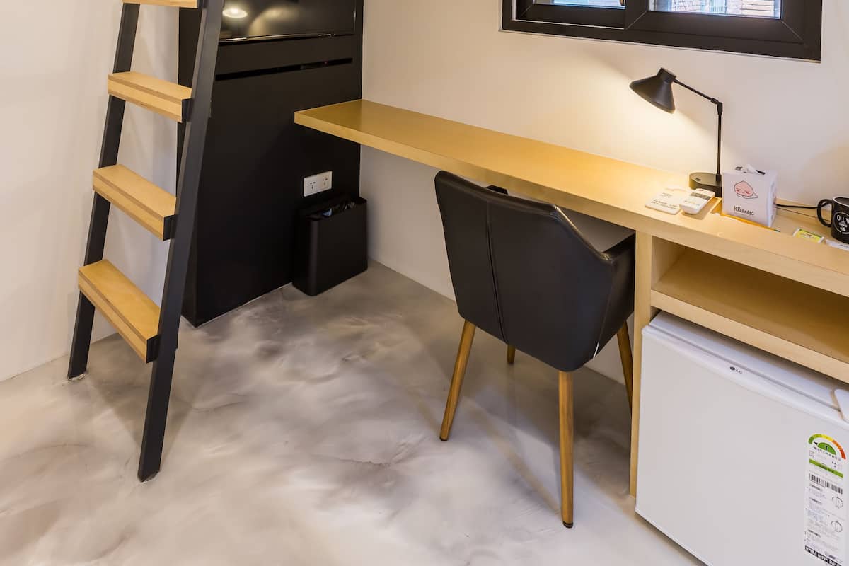 Single Room, 1 Bedroom (Foreigner Only) | Blackout drapes, WiFi (free), bed sheets