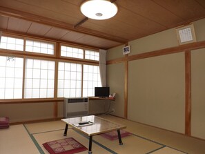 Chambre Tradition, salle de bains commune (Standard Japanese Style)