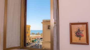 Junior-Suite, eigenes Bad (External) | Allergikerbettwaren, Daunenbettdecken, Betten mit Memory-Foam-Matratzen