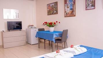 Junior Suite, Private Bathroom (External)