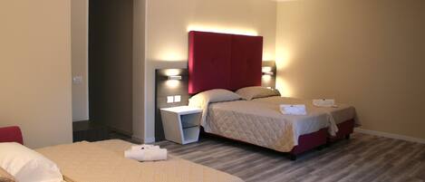 Coffres-forts dans les chambres, bureau, rideaux occultants