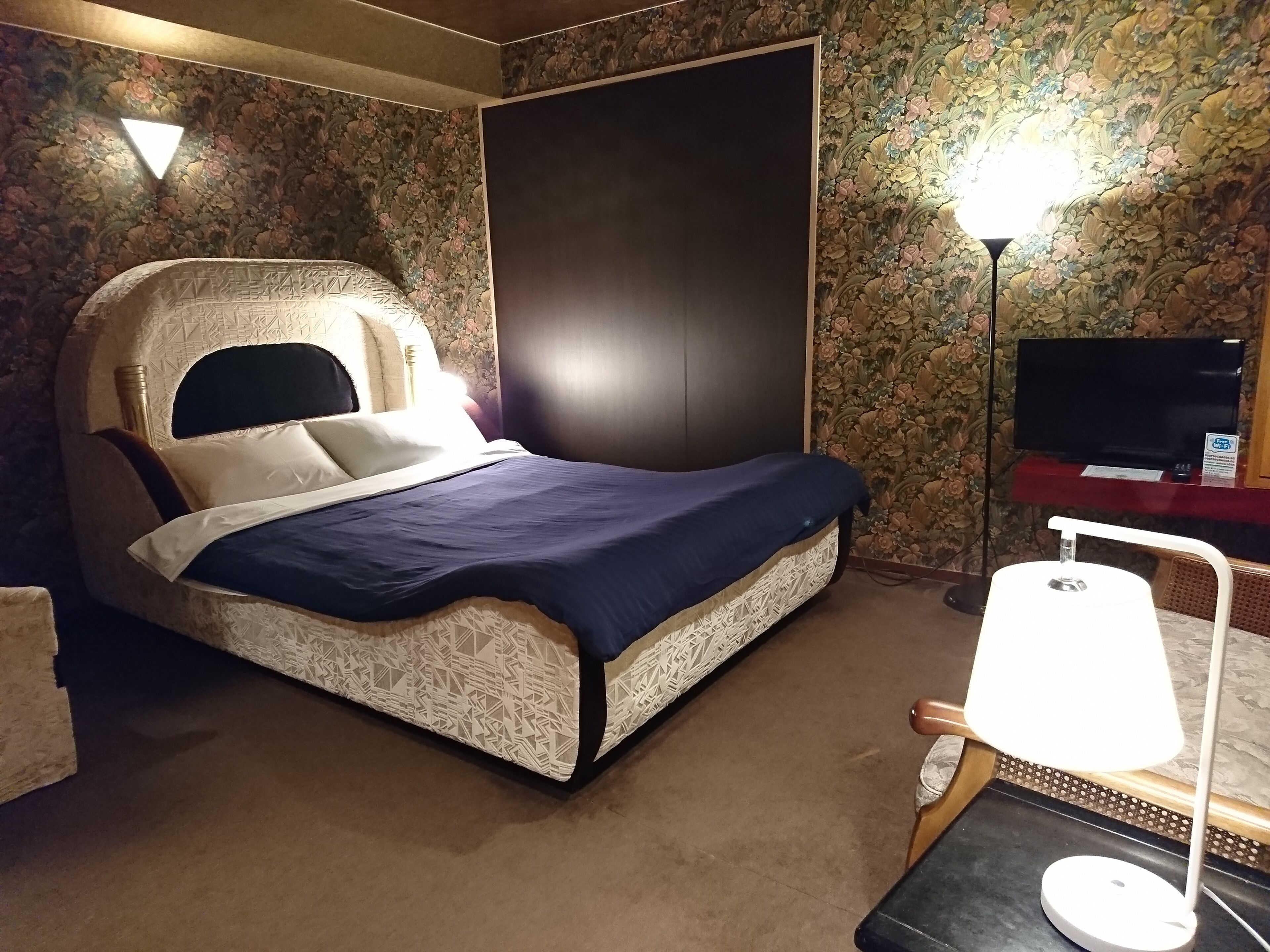 economy double room | soundproofing, free wifi, bed sheets
