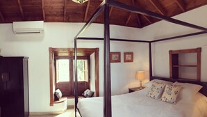 雙人房, 1 張特大雙人床, 私人浴室 (King Room with bath and shower)